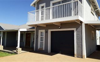 3 Bedroom House in Camelot