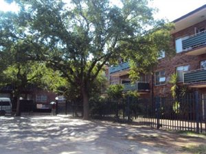2 Bed House in Vanderbijlpark CE2