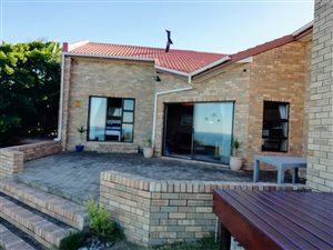 3 Bed House in Blue Horizon Bay