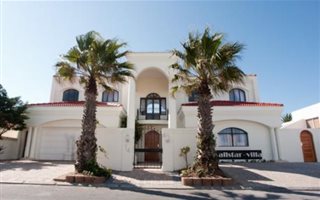 9 Bedroom House in Sunset Beach