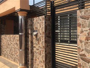 3 Bed House in Klipspruit West