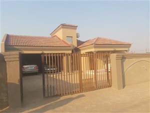 4 Bed House in Seshego