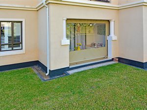 2 Bed Apartment in Summerset