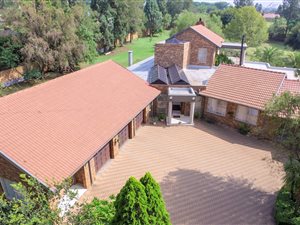 4 Bed House in President Park