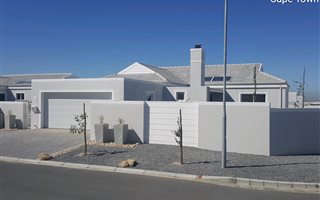 4 Bedroom House in Sunningdale