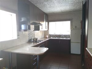 2.5 Bed House in Bezuidenhout Valley