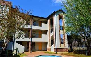 1 Bedroom Apartment in Mooivallei Park