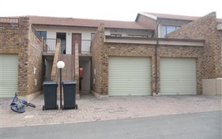 2 Bedroom Apartment in Wilgeheuwel