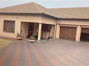 3 Bed House in Proclamation Hill