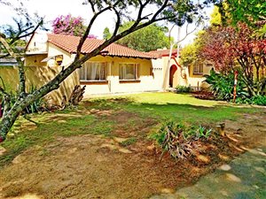 5 Bed House in Aston Manor