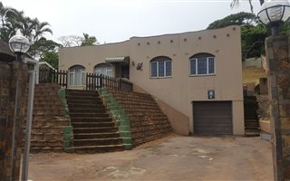 3 Bedroom House in Brighton Beach