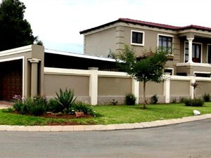 3 Bed House in Krugersdorp Central