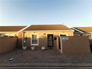 2 Bed House in Blouberg Sands