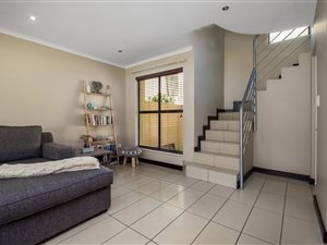 2.5 Bed Apartment in Melrose North