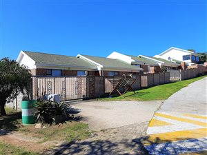 3 Bed Townhouse in Kleinemonde