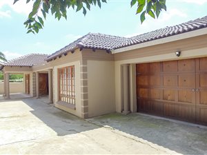 4 Bedroom House in Birchleigh North
