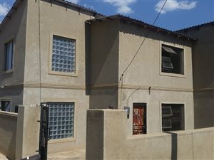 8 Bedroom Apartment in Bram Fisherville