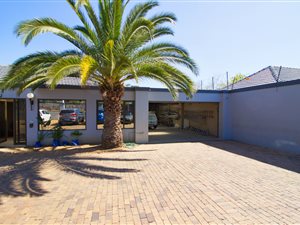 550 m² Office Space in Dunvegan