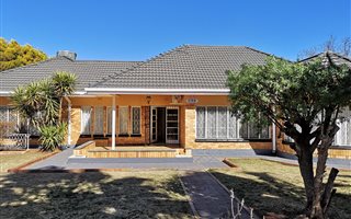 3 Bedroom House in Irene Park