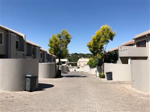 3 Bedroom Townhouse in Oaklands