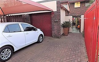 2 Bedroom Duplex in East Geduld