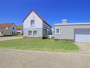 2 Bed Duplex in Keurboomstrand