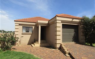 2 Bedroom Townhouse in Bergsig