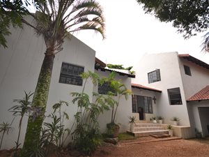 3 Bed House in Colts Hill