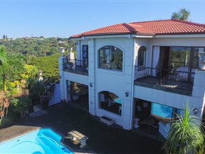 4 Bed House in Trafalgar