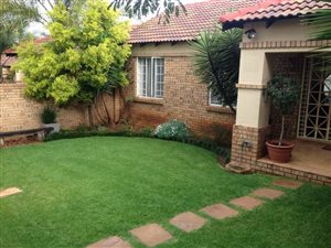 2 Bed Townhouse in Moreleta Park