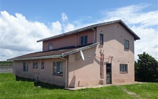 5 Bedroom House in Aquadene