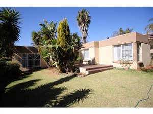 3 Bed Cluster in Bromhof