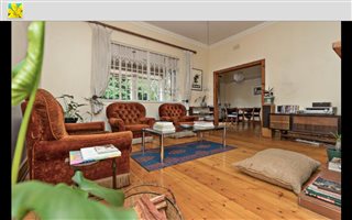 3 Bedroom House in Kensington