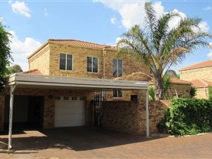 3 Bed Townhouse in Honey Hill