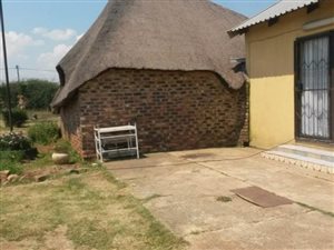 25 ha Farm in Rosashof