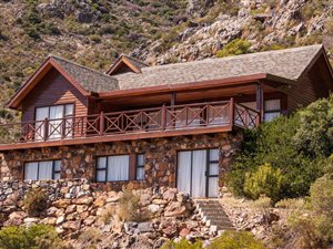 4 Bed House in Mountainside