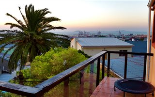 6 Bedroom House in Walmer Estate