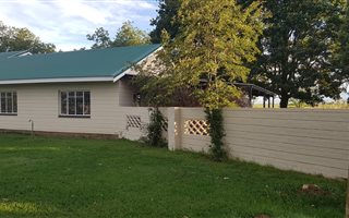1 Bedroom Garden Cottage in Hattingspruit