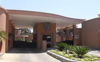 2 Bedroom Townhouse in Sunninghill