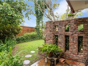 4 Bed House in Glen Barrie
