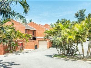 3 Bed Apartment in Meerensee