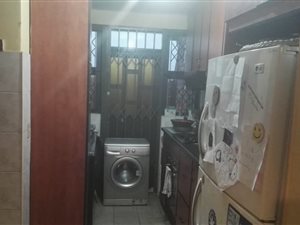3 Bed Duplex in Montclair