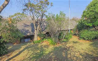 4 Bedroom House in Baileys Muckleneuk