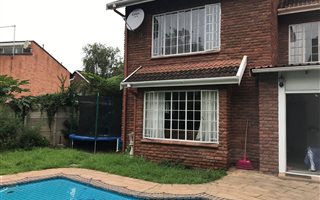 3 Bedroom Townhouse in Clarendon