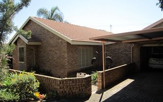 2 Bedroom Townhouse in Modimolle