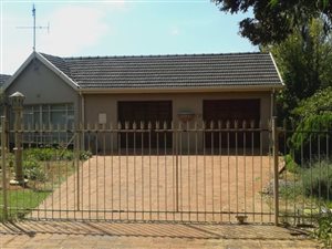 3 Bed House in Risiville