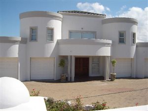 4 Bed House in Langebaan