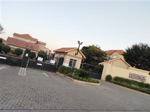 2 Bed Townhouse in Pomona AH