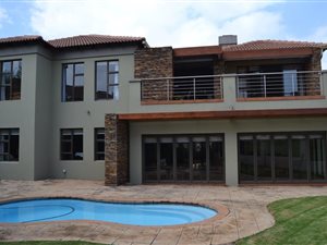 5 Bedroom House in Midfield Estate