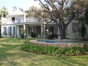 6 Bed House in Dainfern Golf Estate